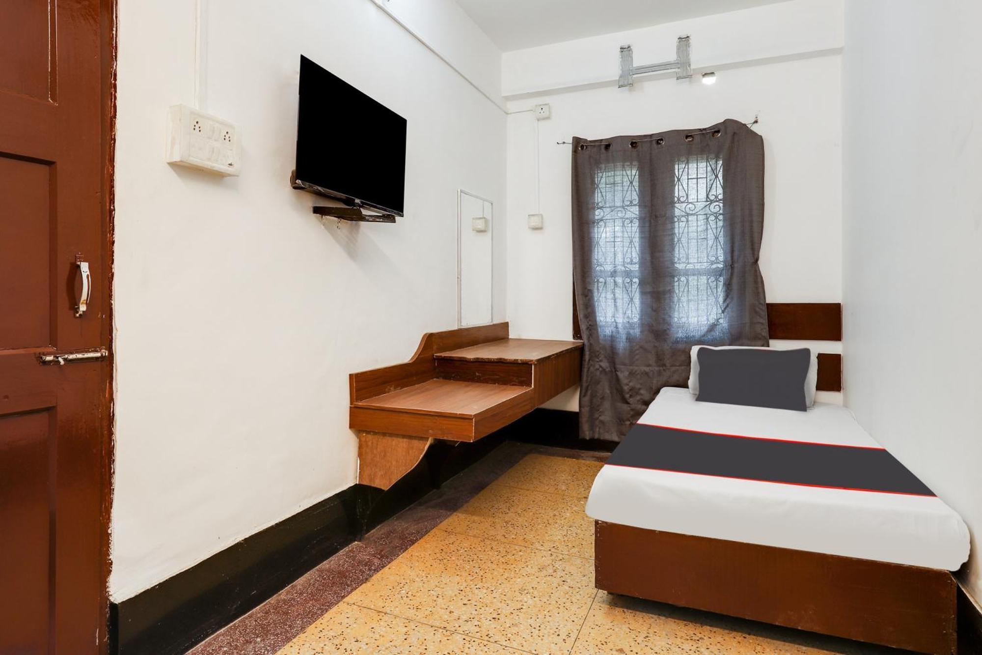 Spot On Hotel Nor' - East Γουβαχάτι Εξωτερικό φωτογραφία